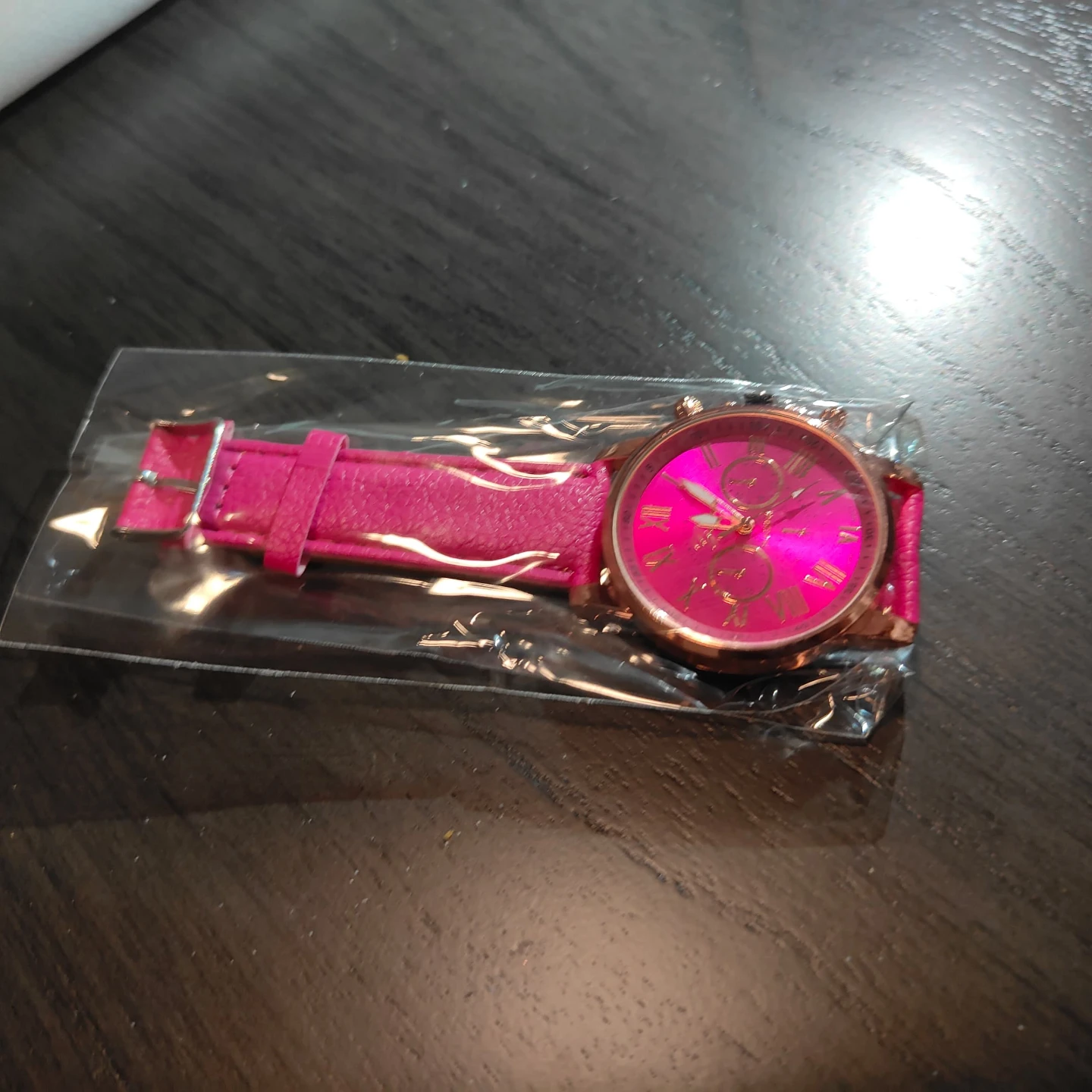 Pink Fashion Watch - photo 3