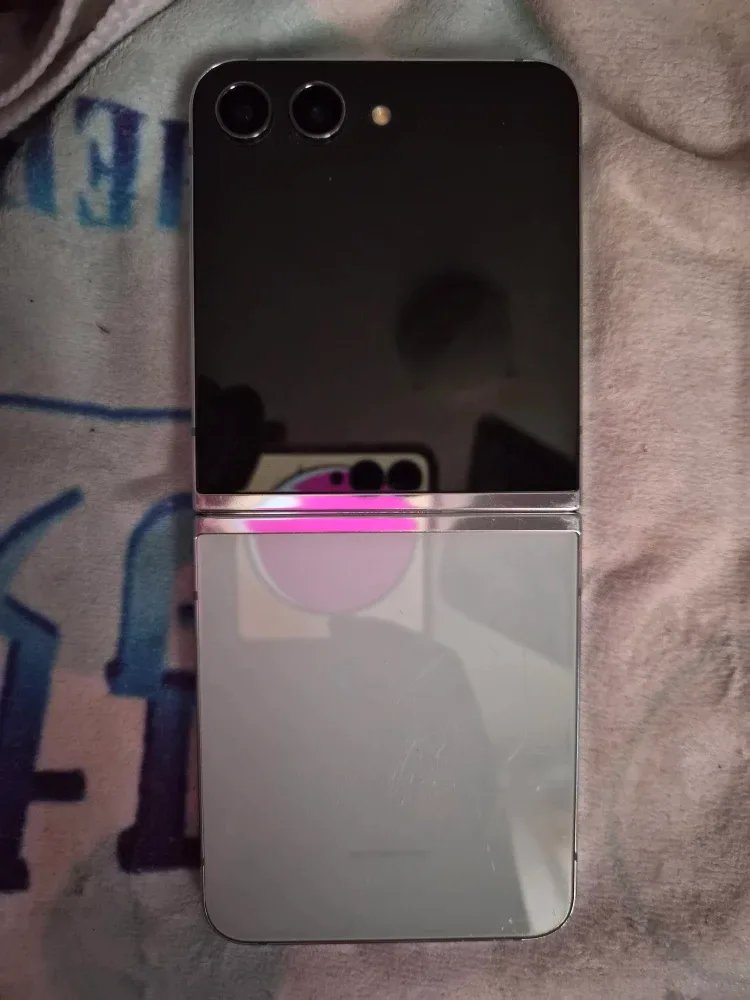 Samsung Galaxy Z Flip 5