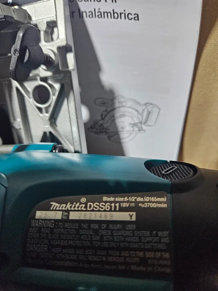 Makita DSS611 Cordless Circular Saw image indicator(3)
