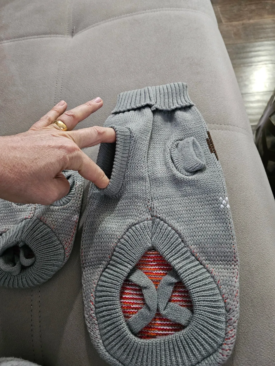 Christmas Matching dog and cat Sweaters - Reindeer Design image indicator(6)