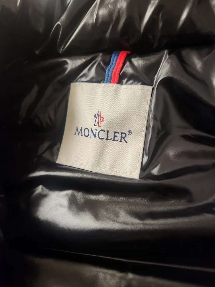 Moncler Black Padded Vest image indicator(6)