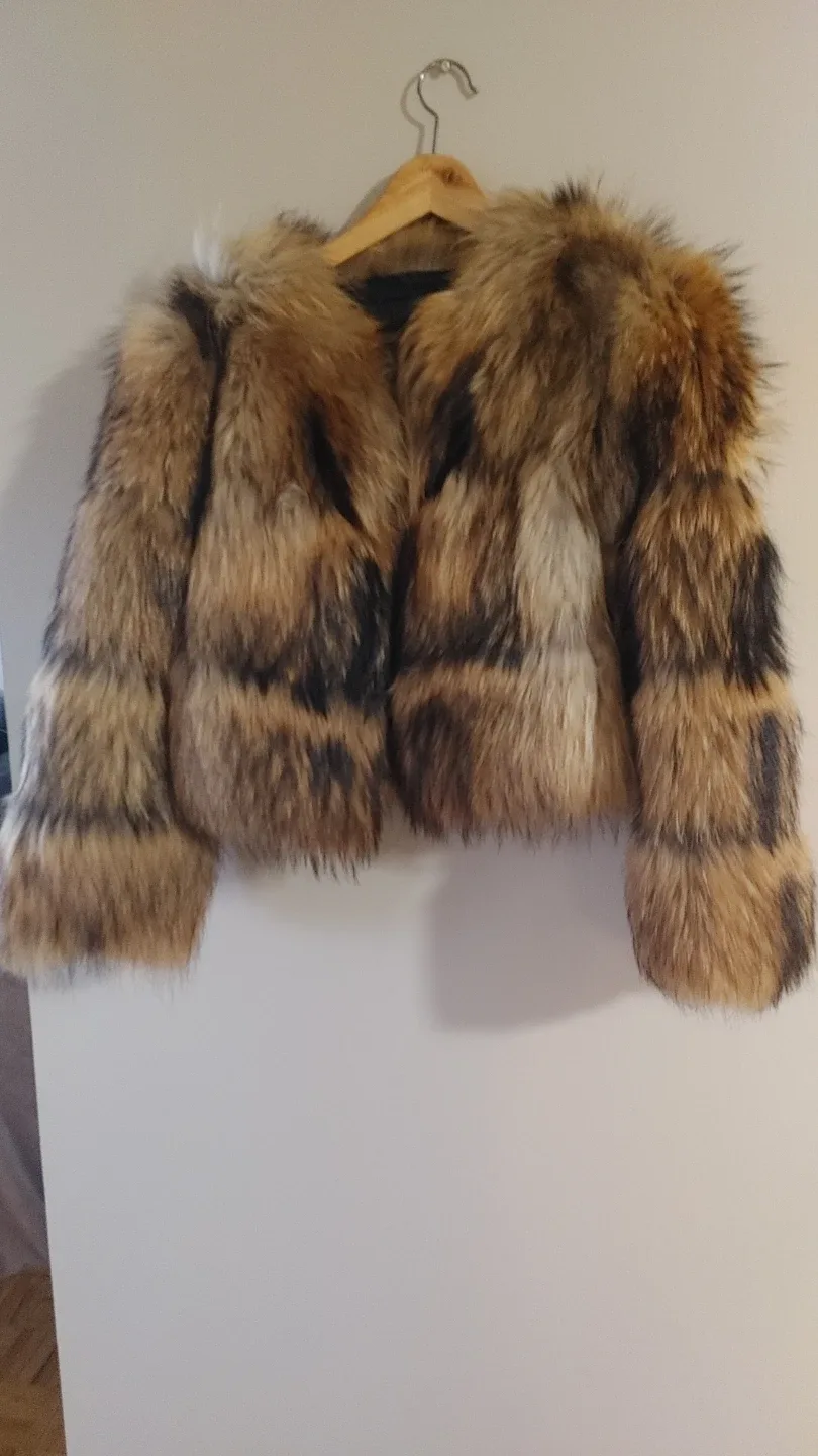 Real Raccoon Fur Jacket Size M image indicator(2)