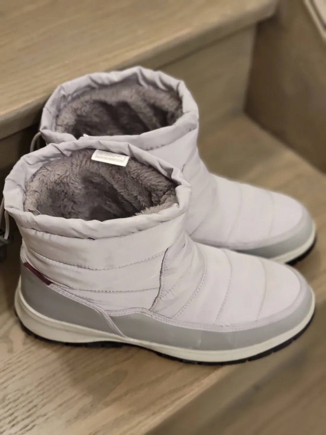 Grey Winter Boots image indicator(3)