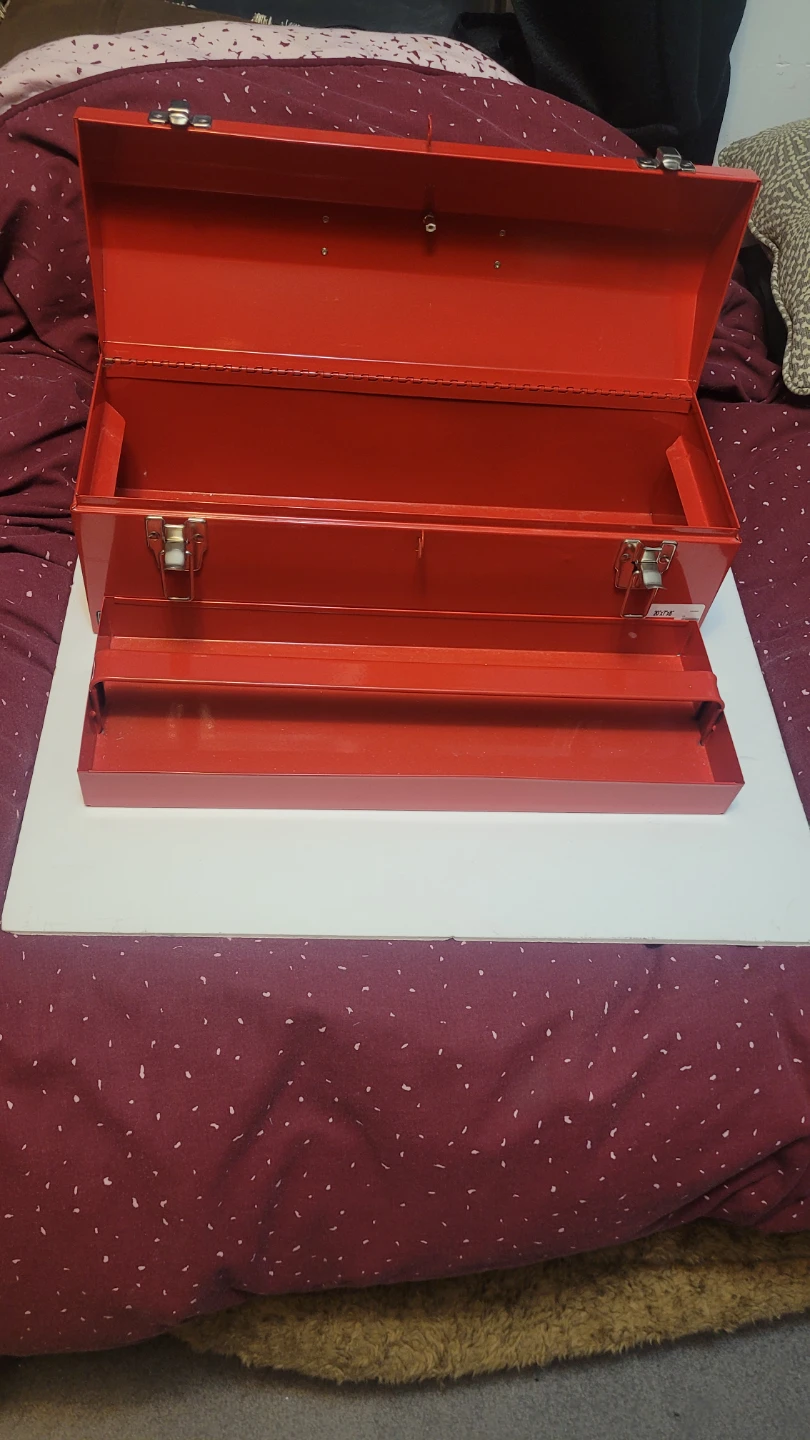 International Red Metal Toolbox - photo 3