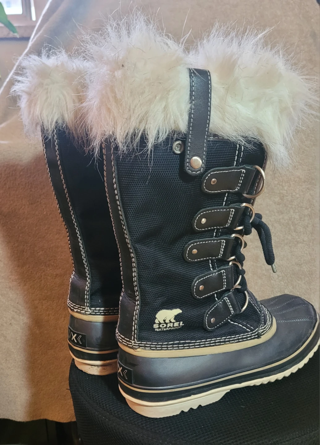 Sorel Women's Joan of Arctic Winter Boots, Size 8
