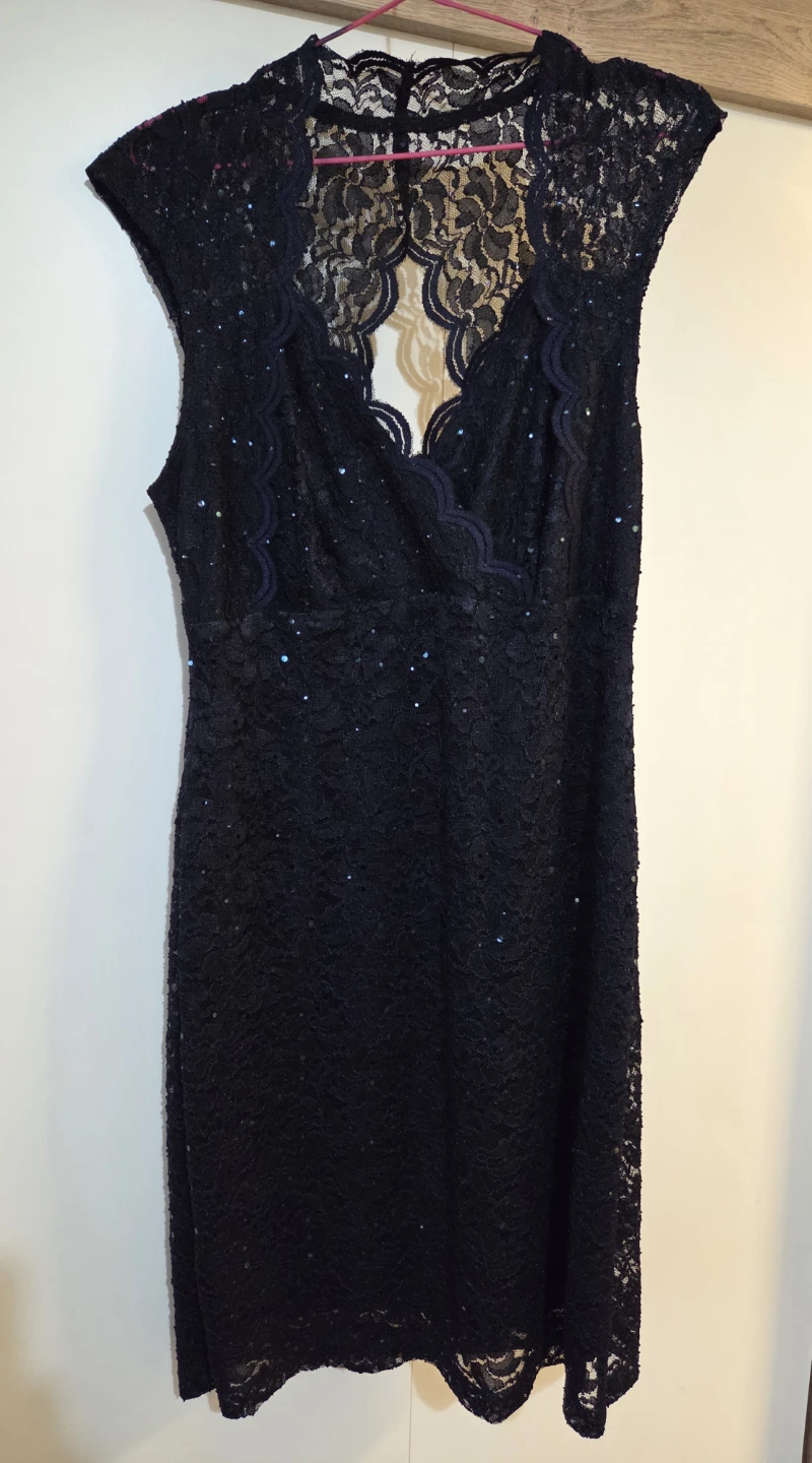 Lace Cocktail Dress - Navy Blue