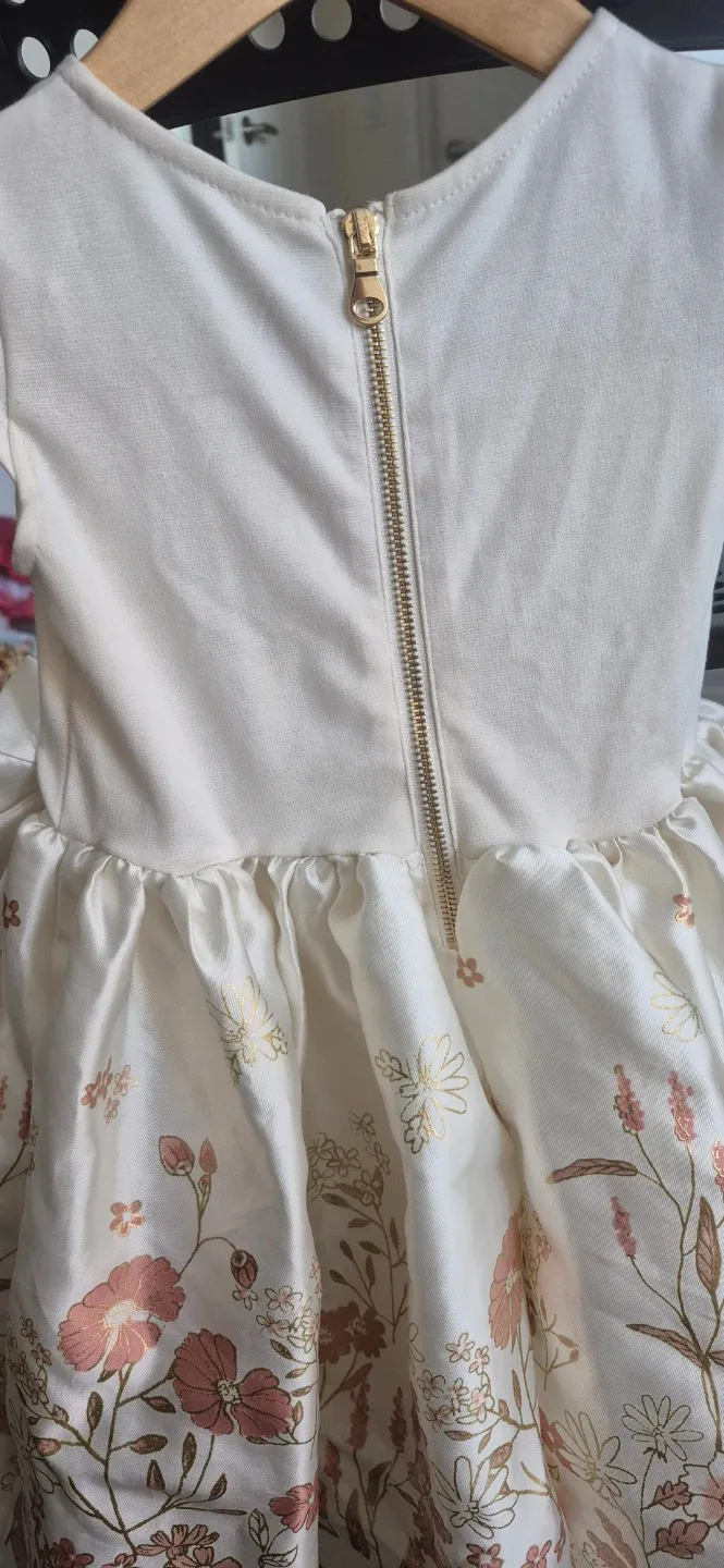 H&M Dress - Size 3/4T (Price negotiable) image indicator(3)