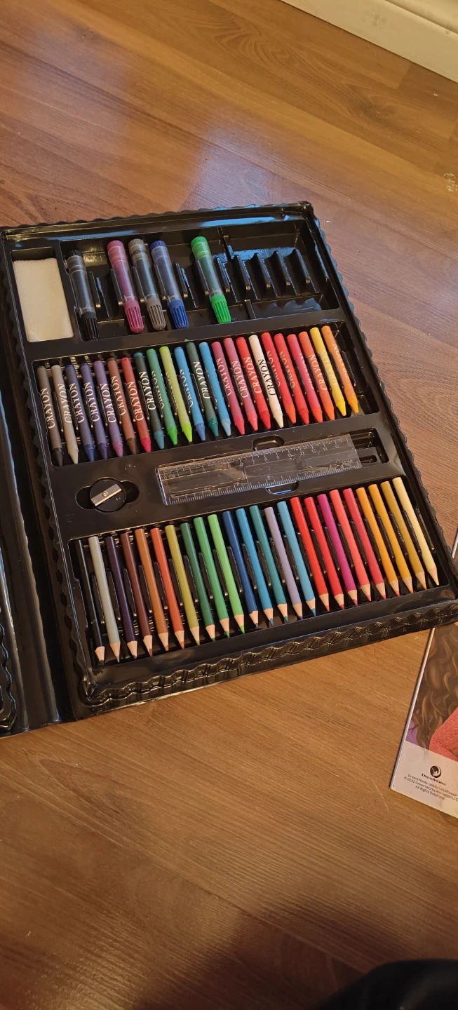 Kinspory Art Set with Colouring Book - photo 2