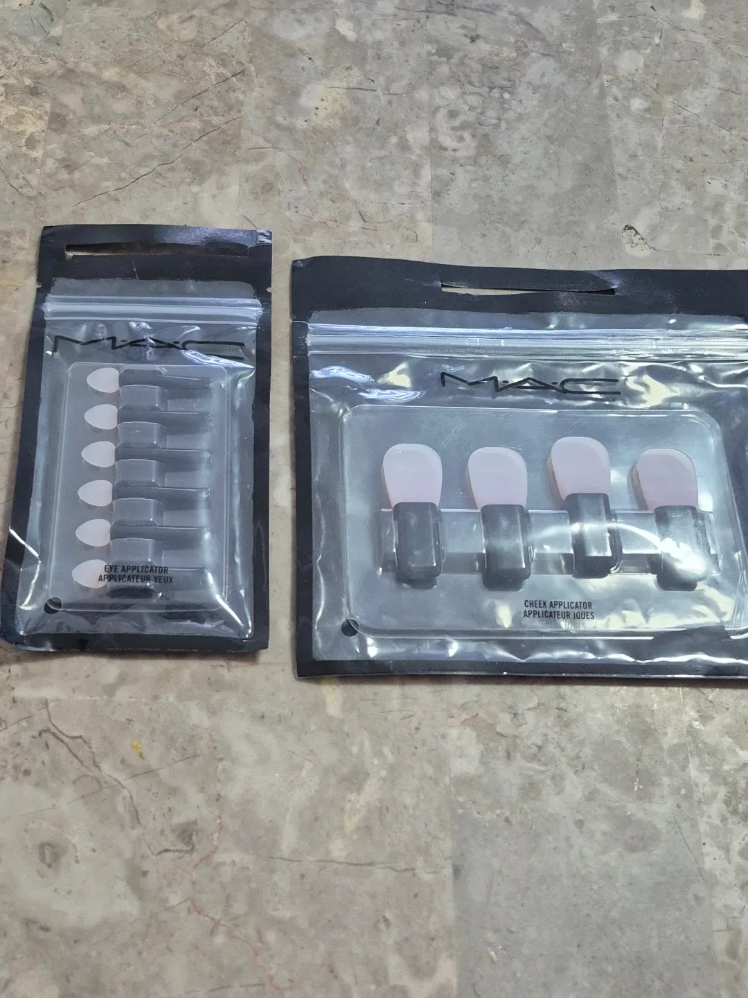 New MAC Makeup Brush Set image indicator(3)