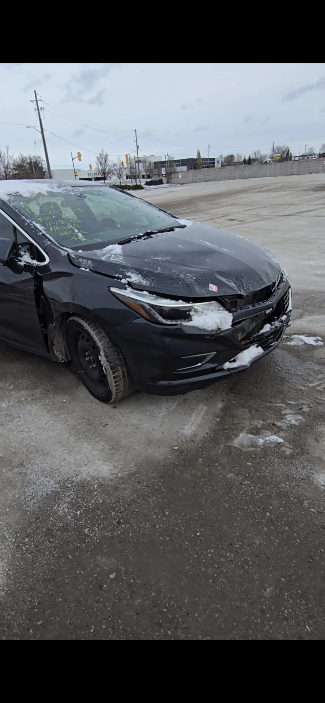 2018 chevrolet cruze  - leather - Push start - photo 2