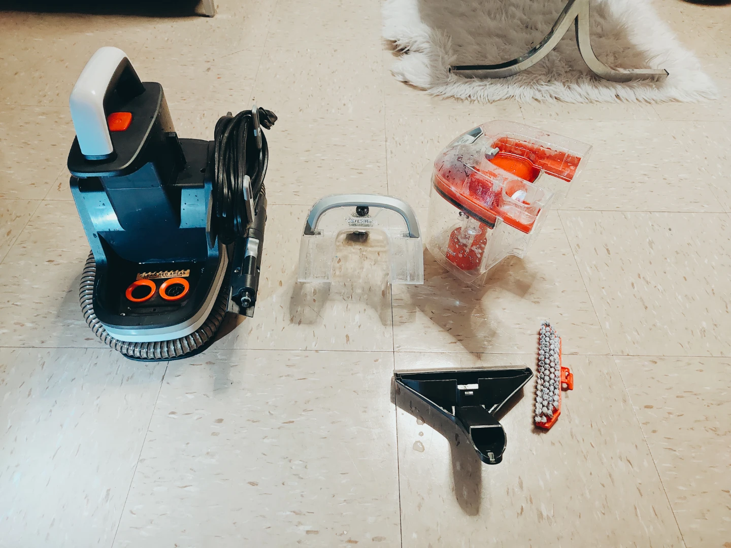 Hoover CleanSlate Portable Carpet & Upholstery vacuum Cleaner - photo 3