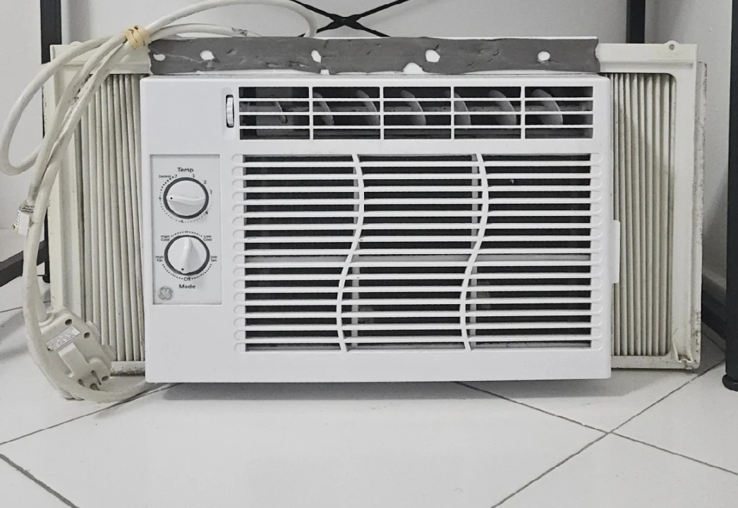 GE Window Air Conditioner