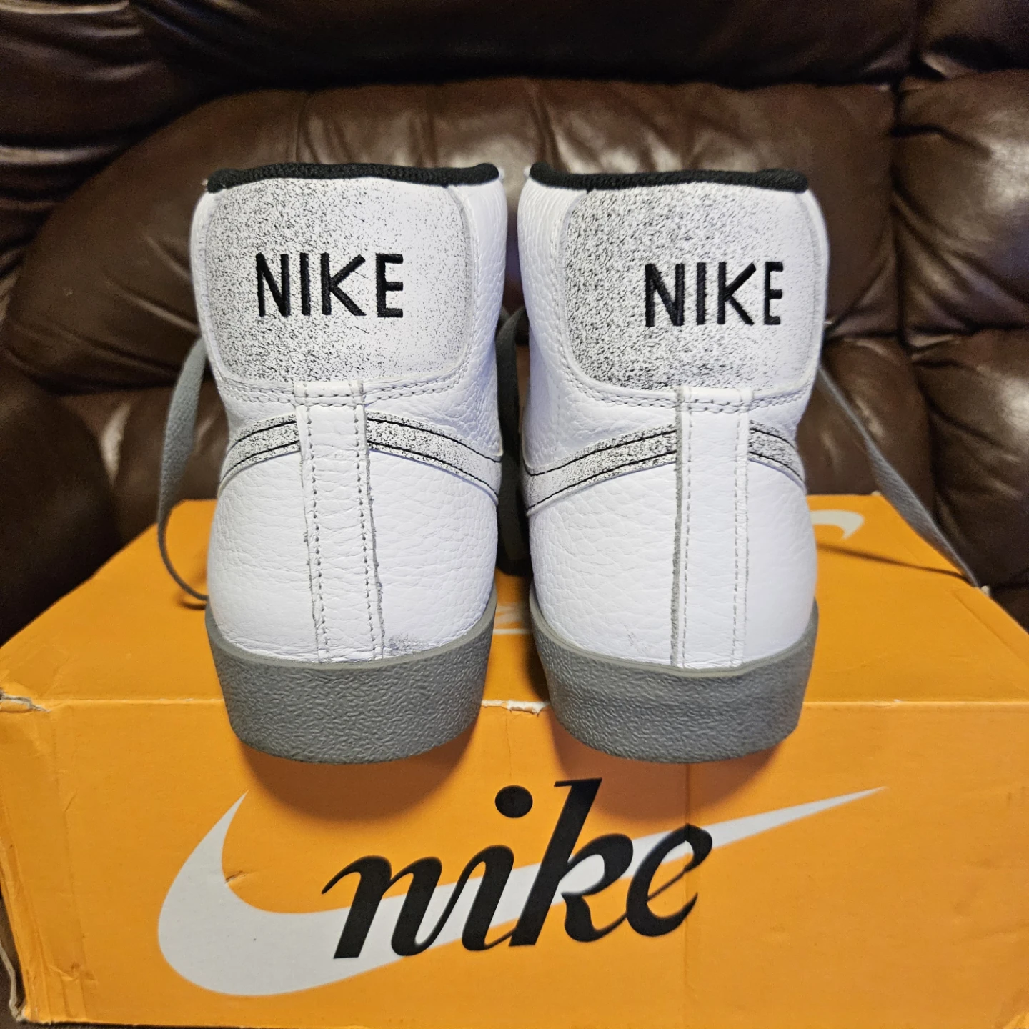 New Nike Blazer Mid '77 Premium White Sneakers - US 9.5 - photo 2