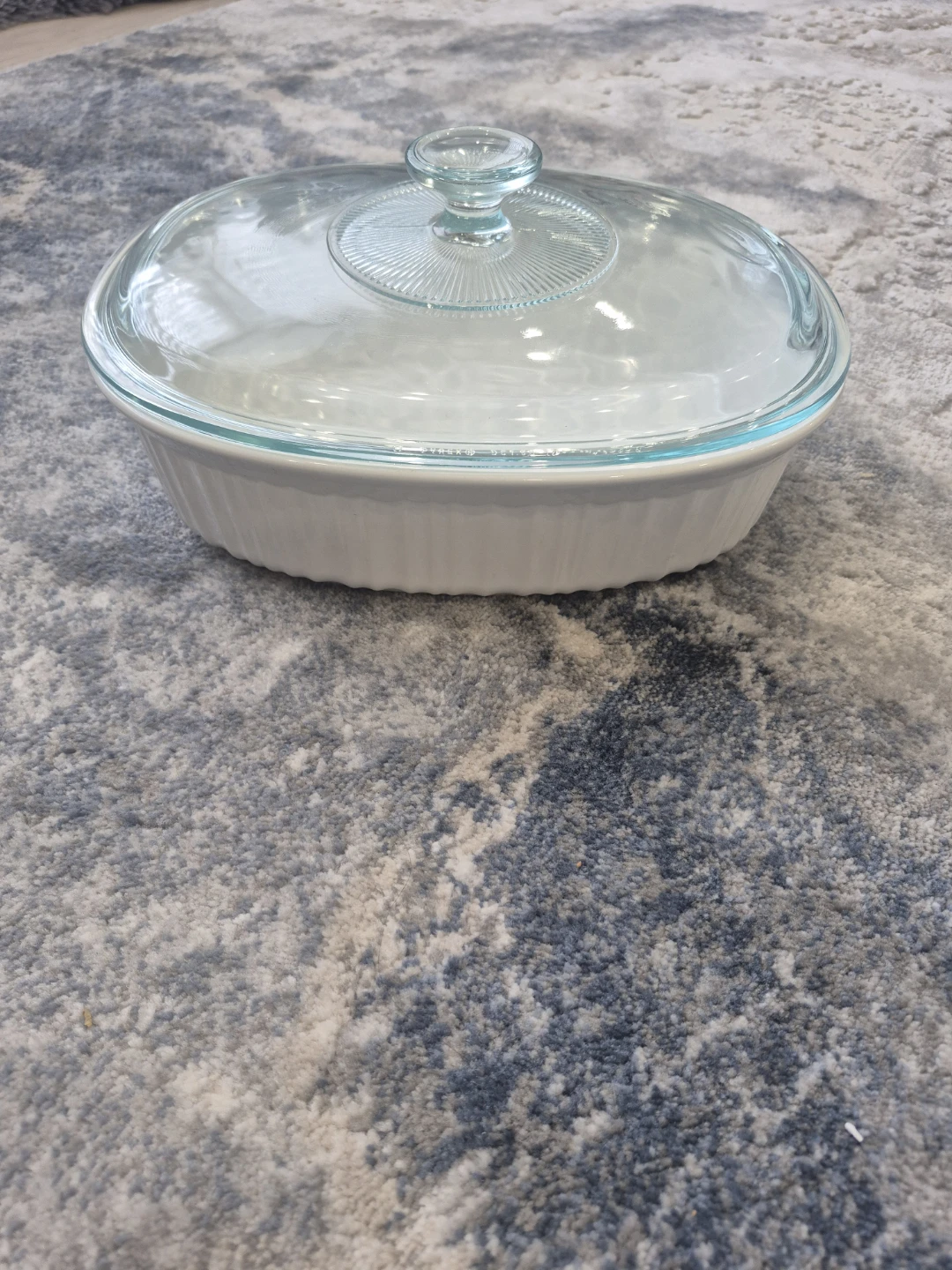 Oval White  pyrex with Glass Lid