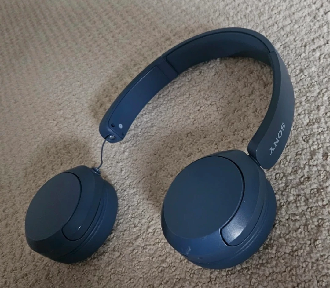 Sony Blue Wireless Headphones - photo 2