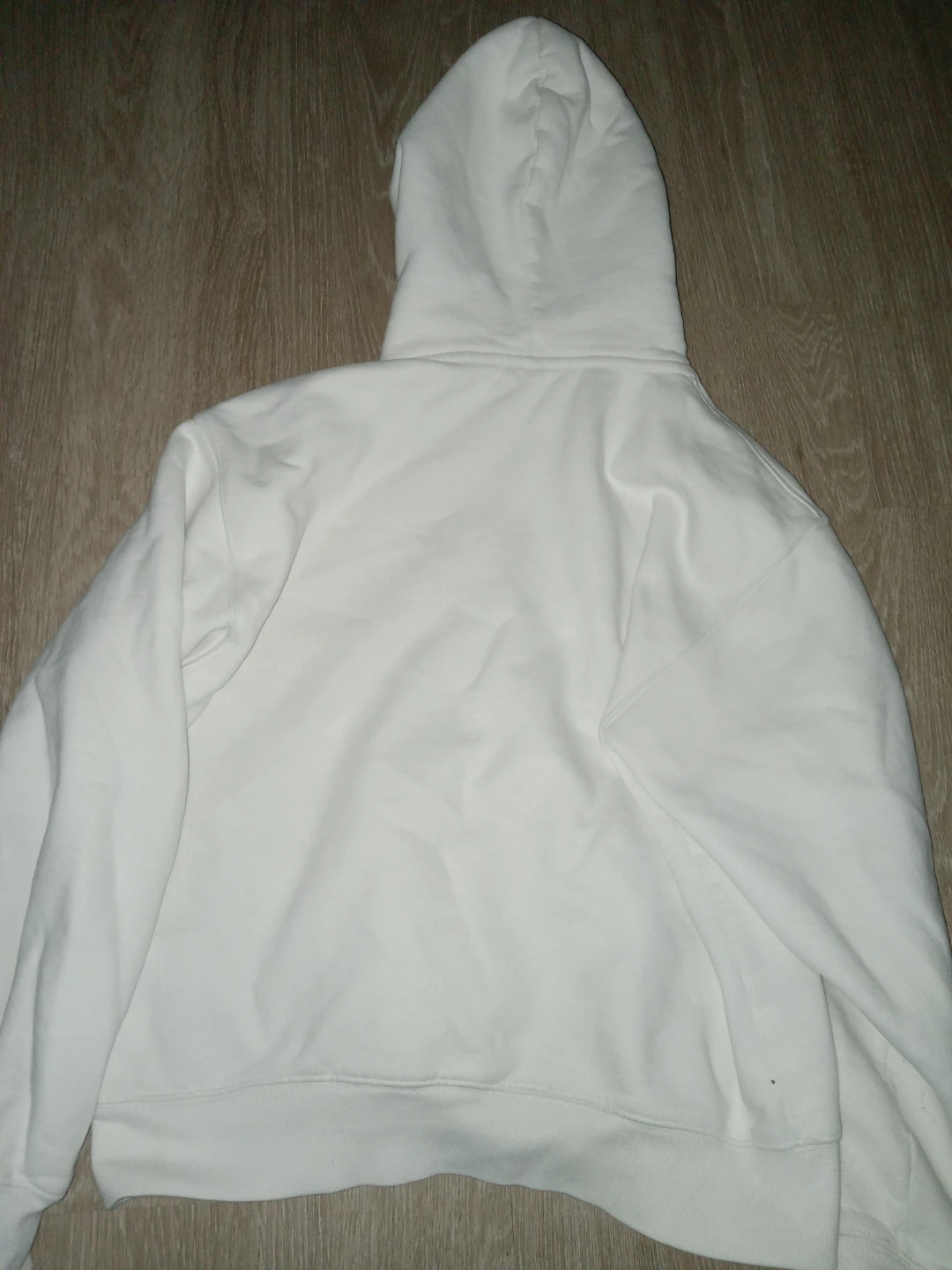 White Aritzia hoodie - photo 2