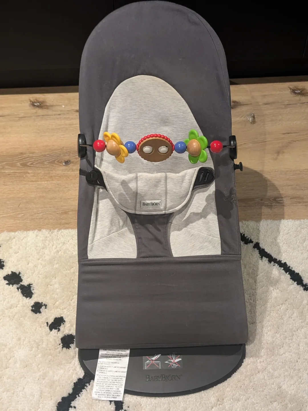 BabyBjörn Bouncer with Toy Bar image indicator(4)