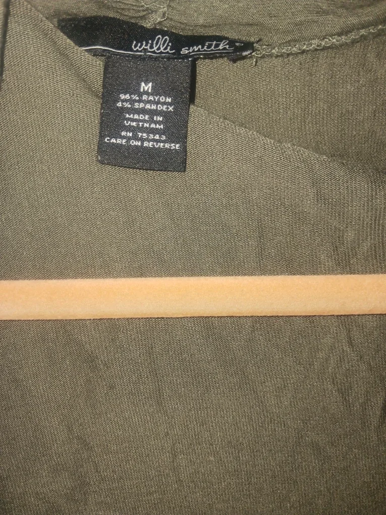 #cleanout Willi Smith Olive Green Cardigan - Size M image indicator(3)
