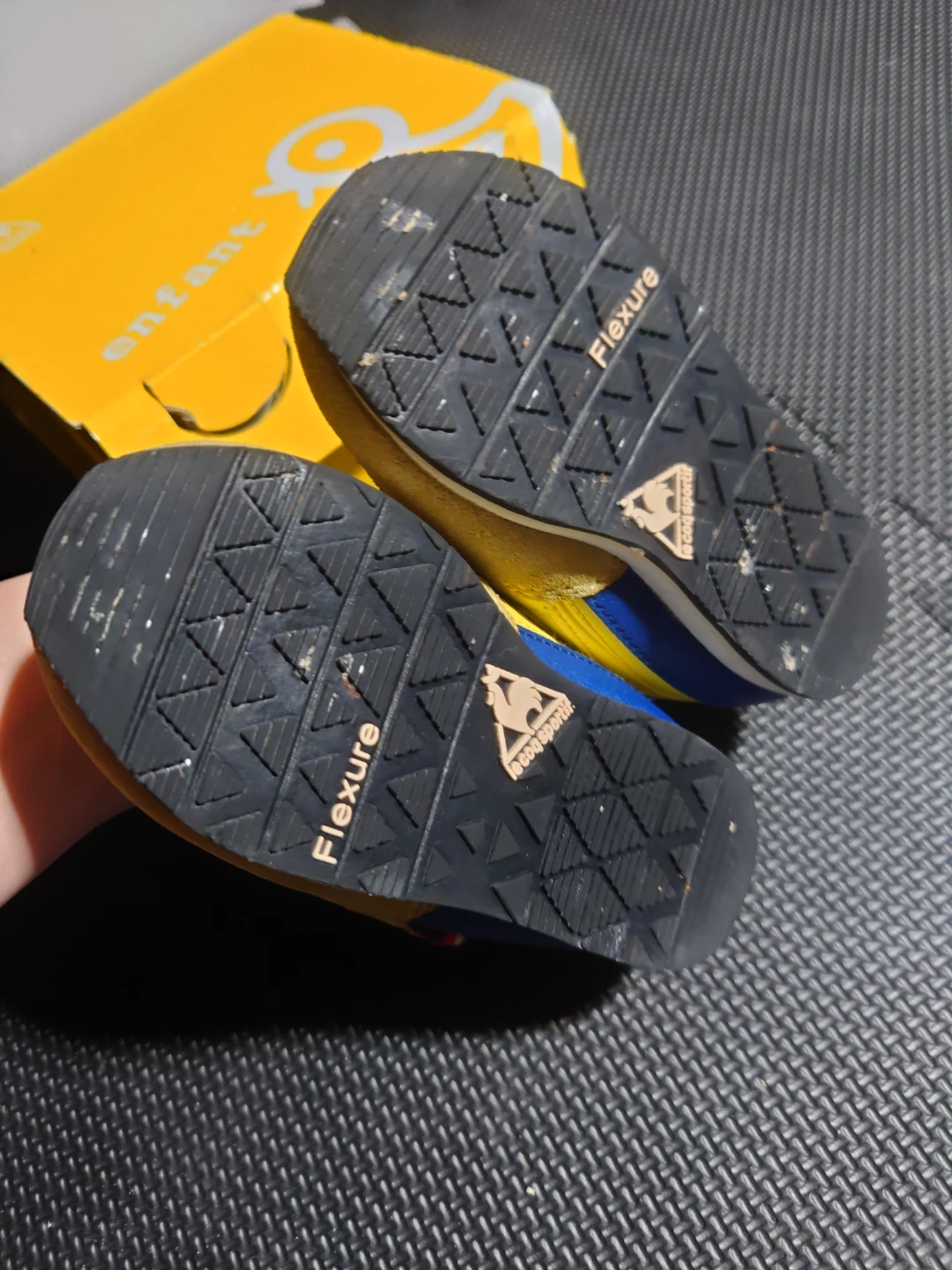 Le Coq Sportif Yellow Toddler Shoes Size 7.5 - photo 3