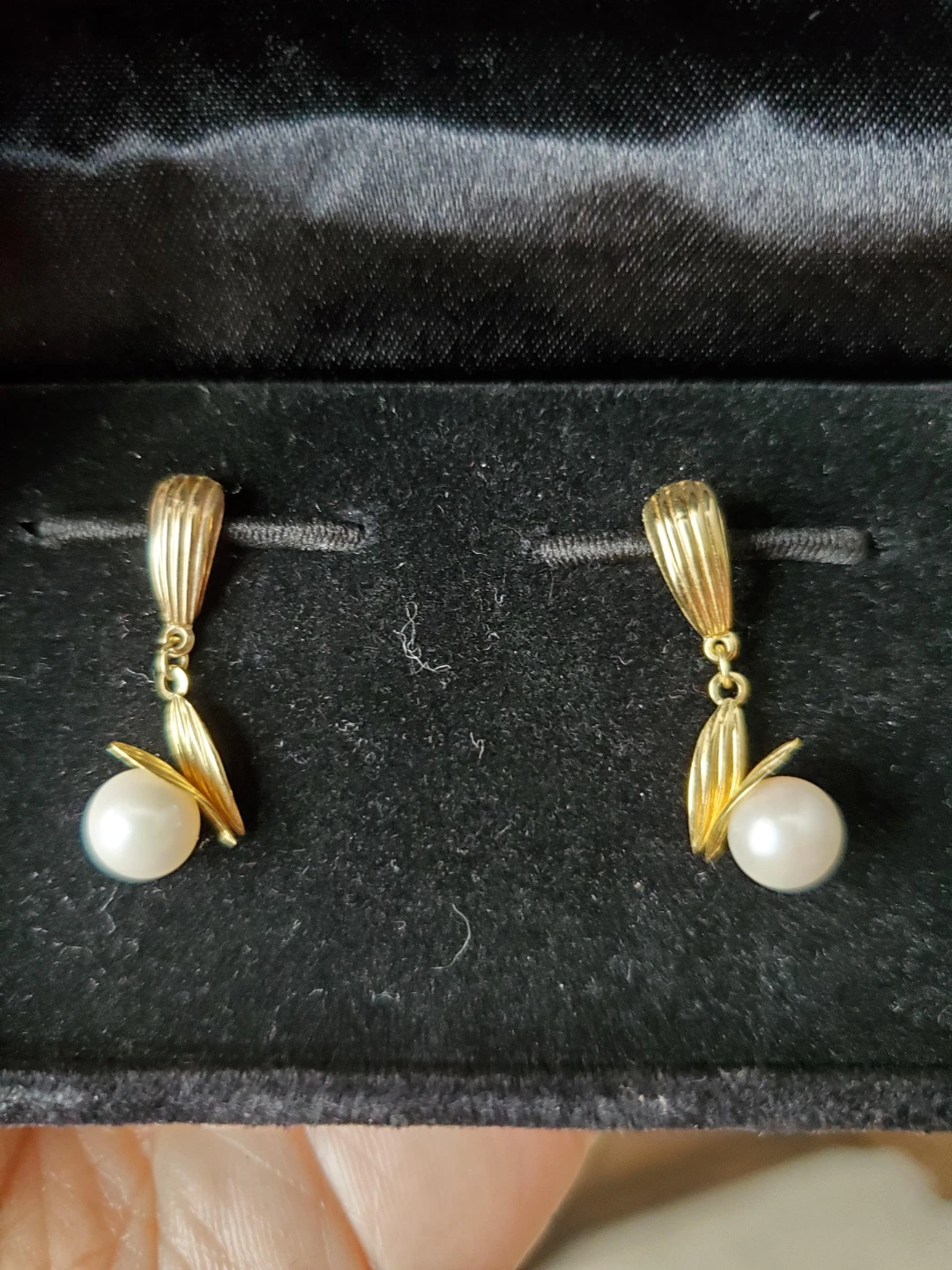 Pearl Dangle Earrings - photo 2