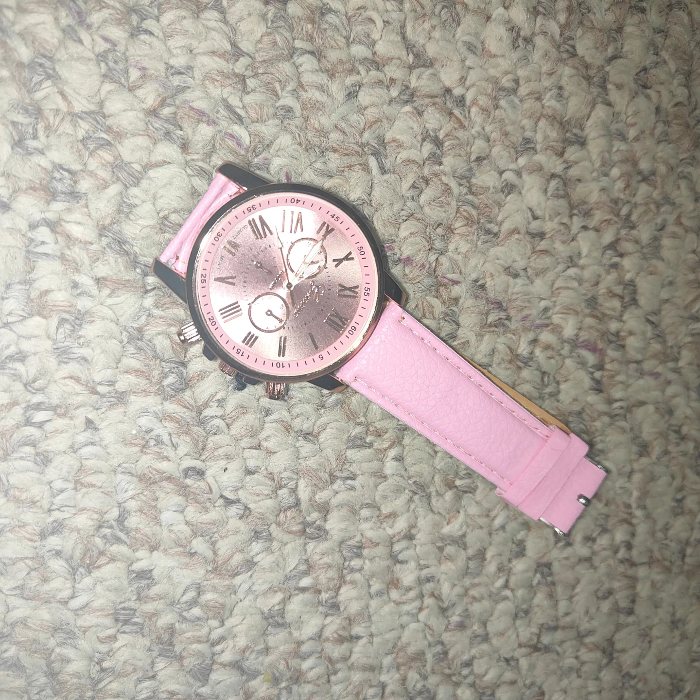 Pink Fashion Watch - photo 2