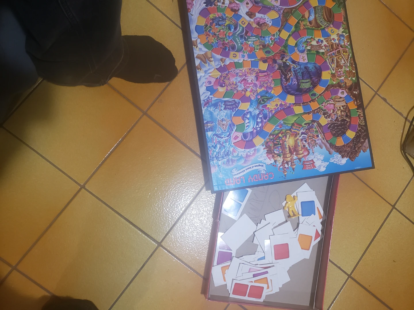 Candy Land Kingdom of Sweet Adventures Board Game - photo 2