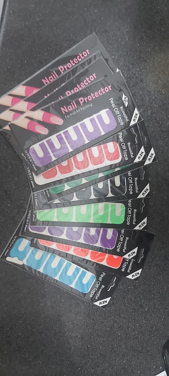 Nail polish skin protector