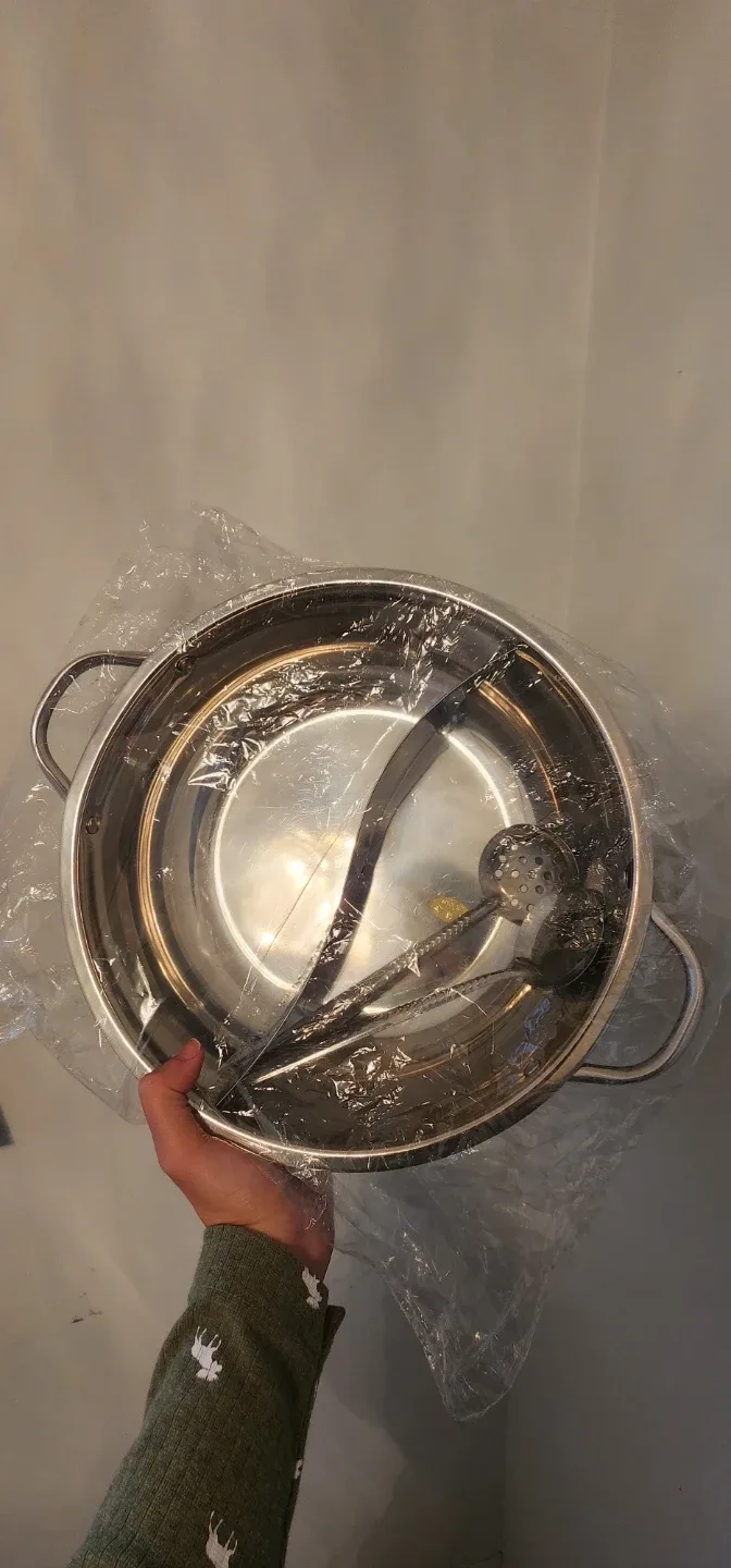 New Stainless Steel Hot Pot with Ladles