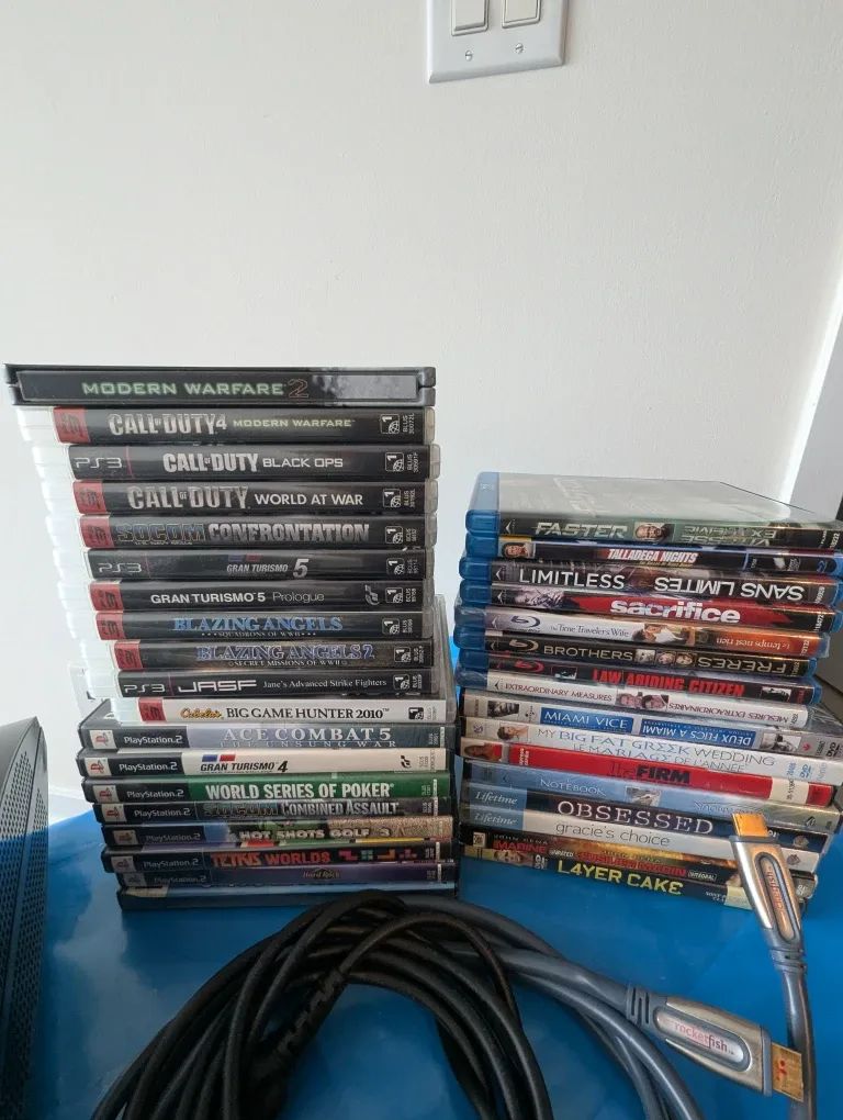 Sony Playstation 3+ PS2 with Games and blue ray movies image indicator(9)