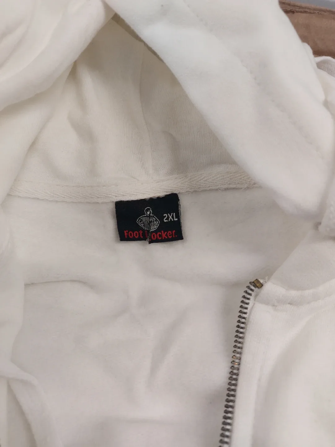 Foot Locker White Hoodie - Size 2XL image indicator(2)