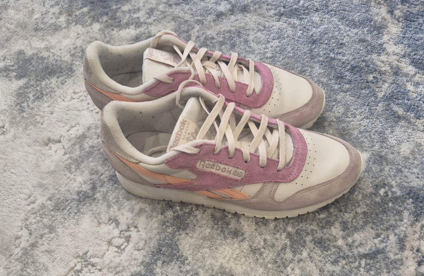 Reebok Classic Sneakers