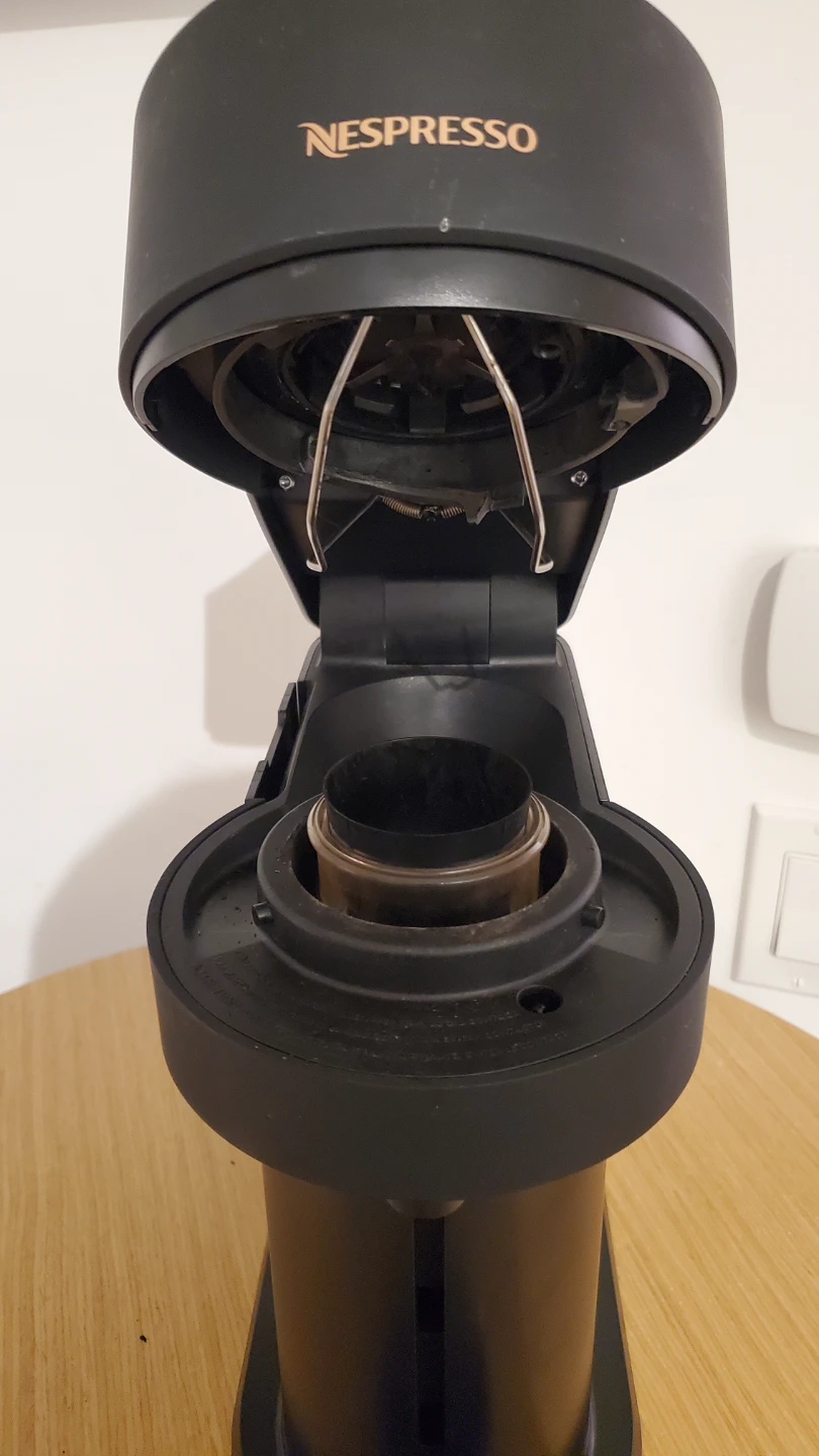 Nespresso Vertuo NEXT Coffee & Espresso Machine - photo 5