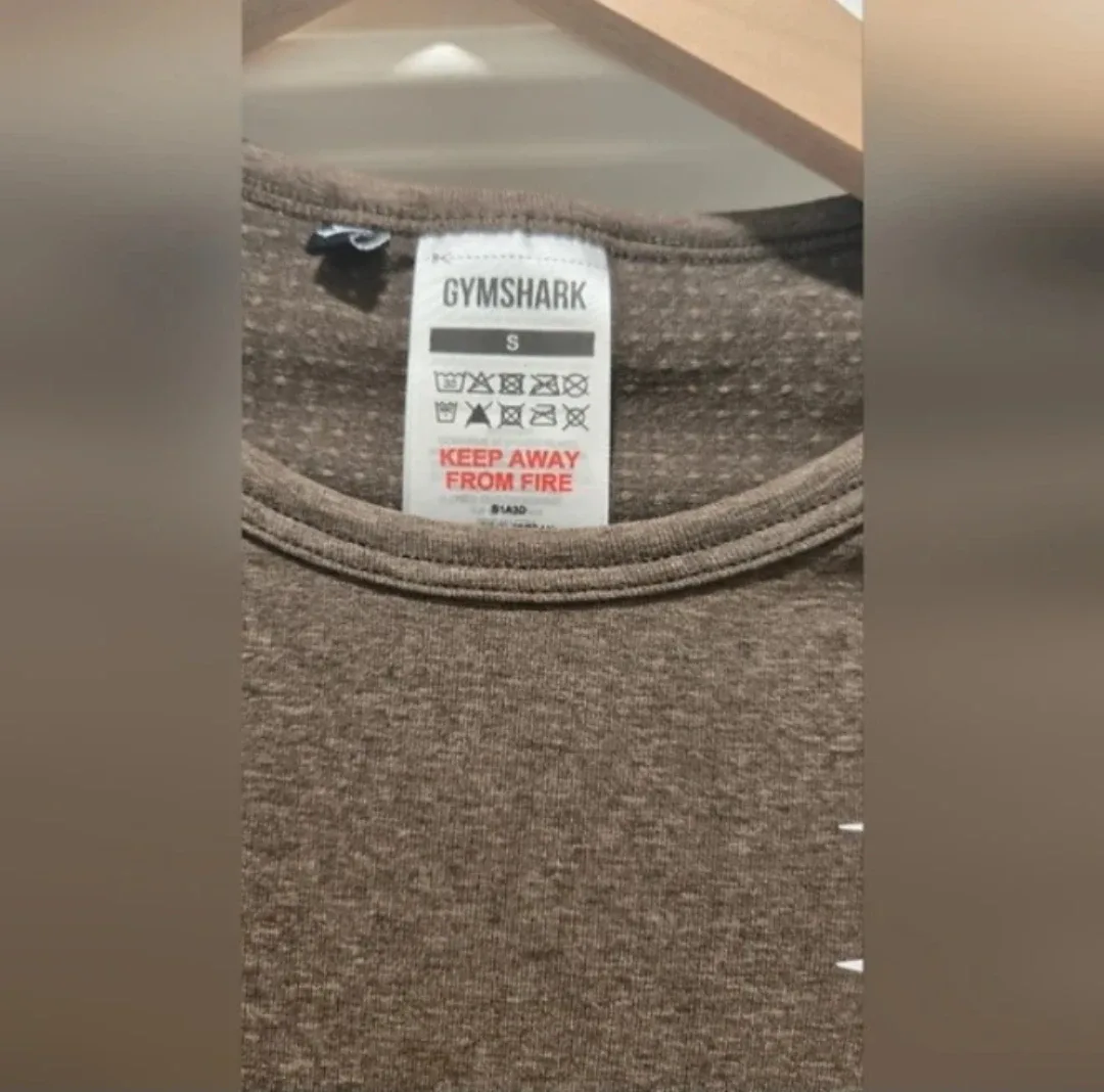 Women's Gymshark Long Sleeve Crop Top - Size Small image indicator(4)