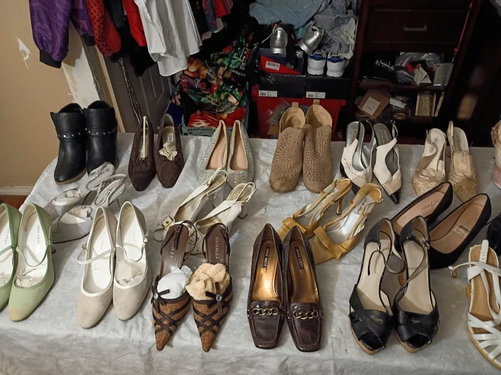 Assorted Women's Shoes - Nine West, Rasolli