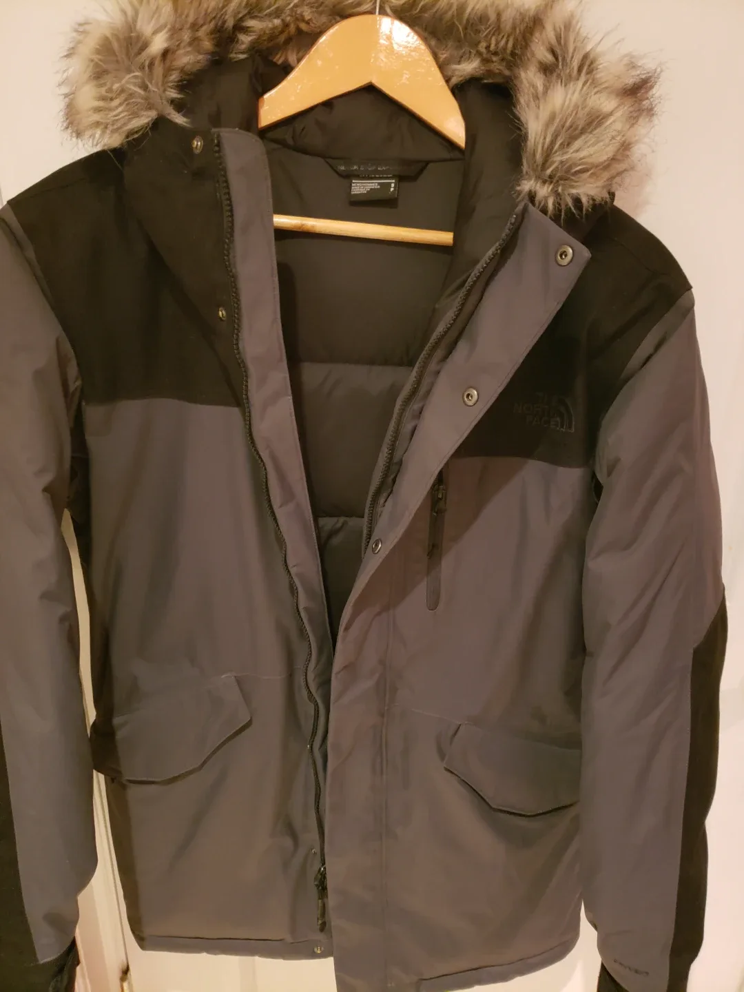 The North Face Parka - Size S image indicator(4)