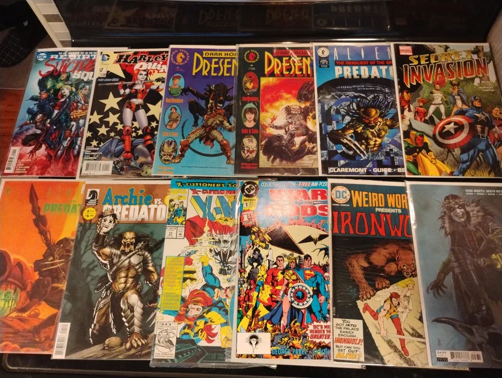 Comic book lot