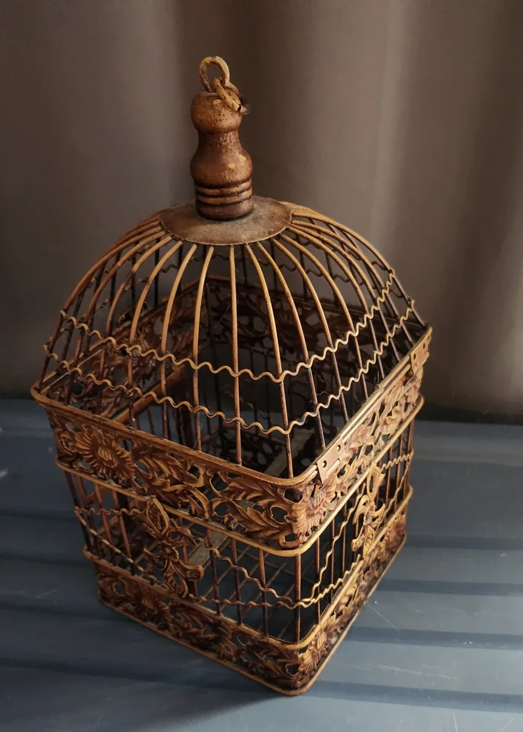 Decorative Vintage Style Bird Cage image indicator(2)