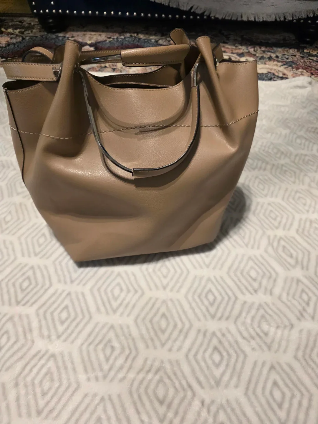 Denver Hayes Beige Tote Bag image indicator(2)