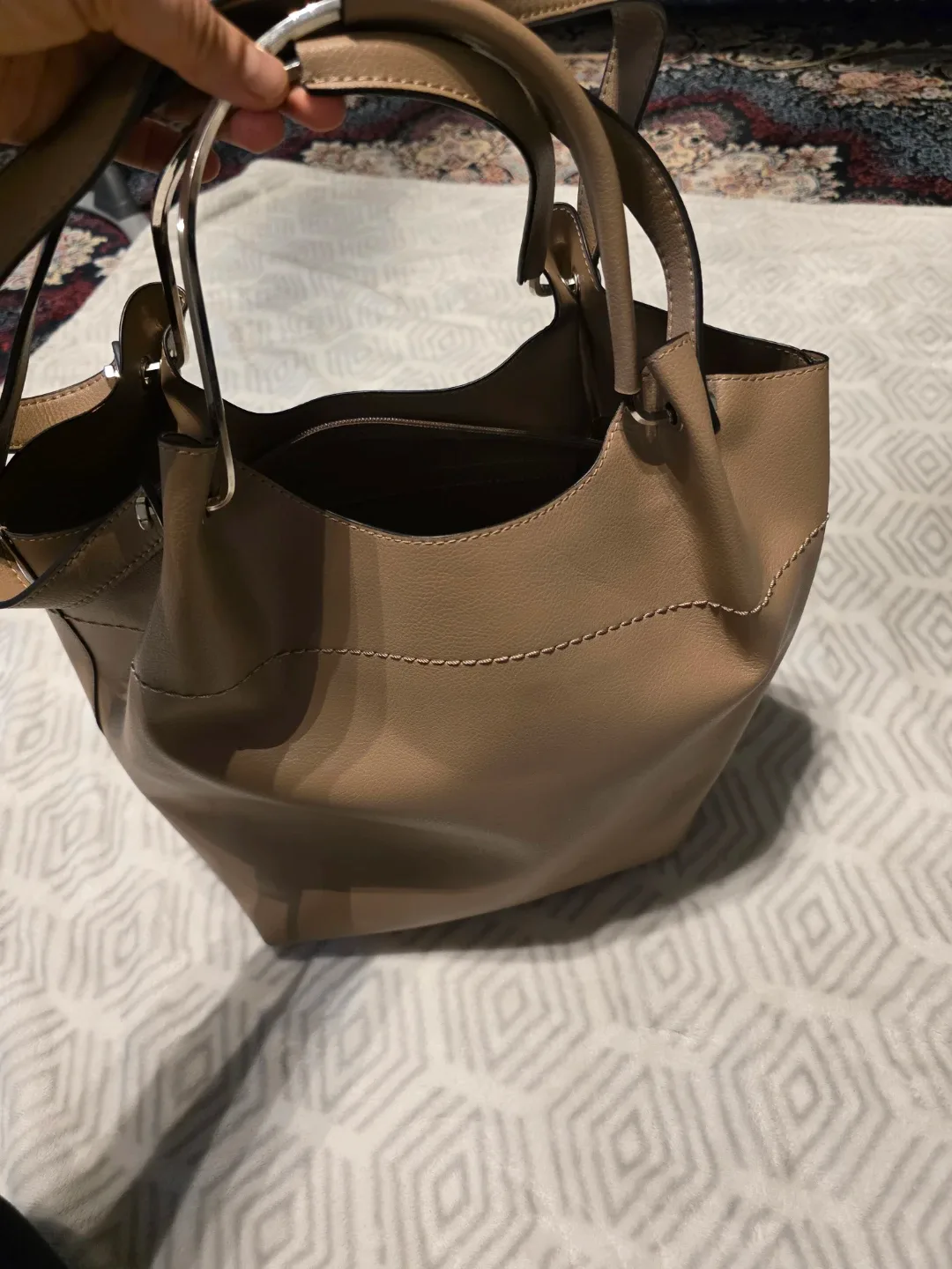 Denver Hayes Beige Tote Bag image indicator(4)