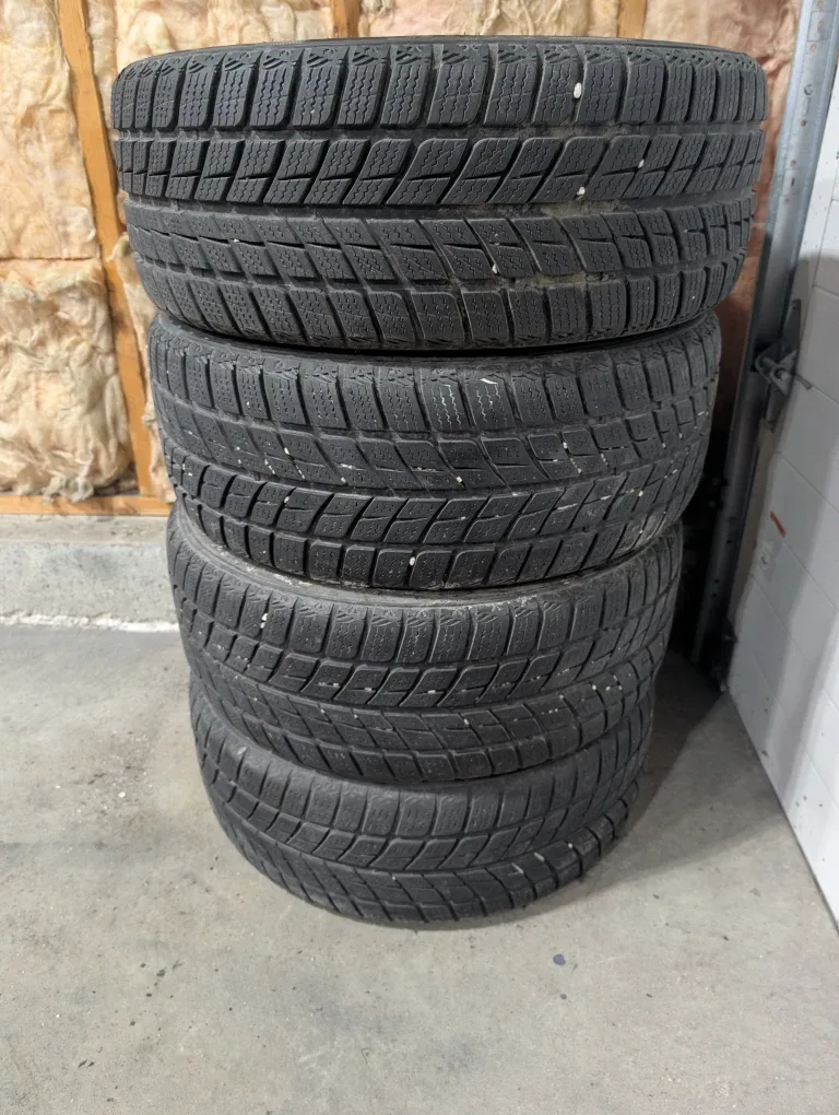 (4)-225/45R18 Winter Tires/Alloy Rims Off 2012 Kia Optima image indicator(7)