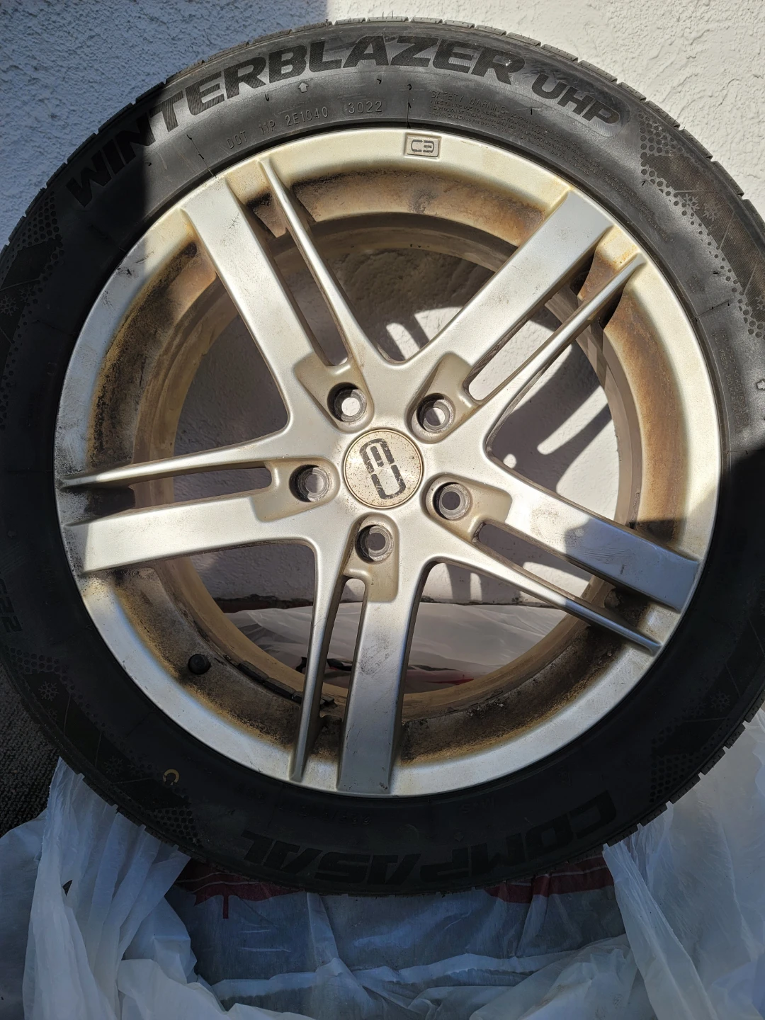 Winterblazer Compasal 225/60R17 Winter Tire