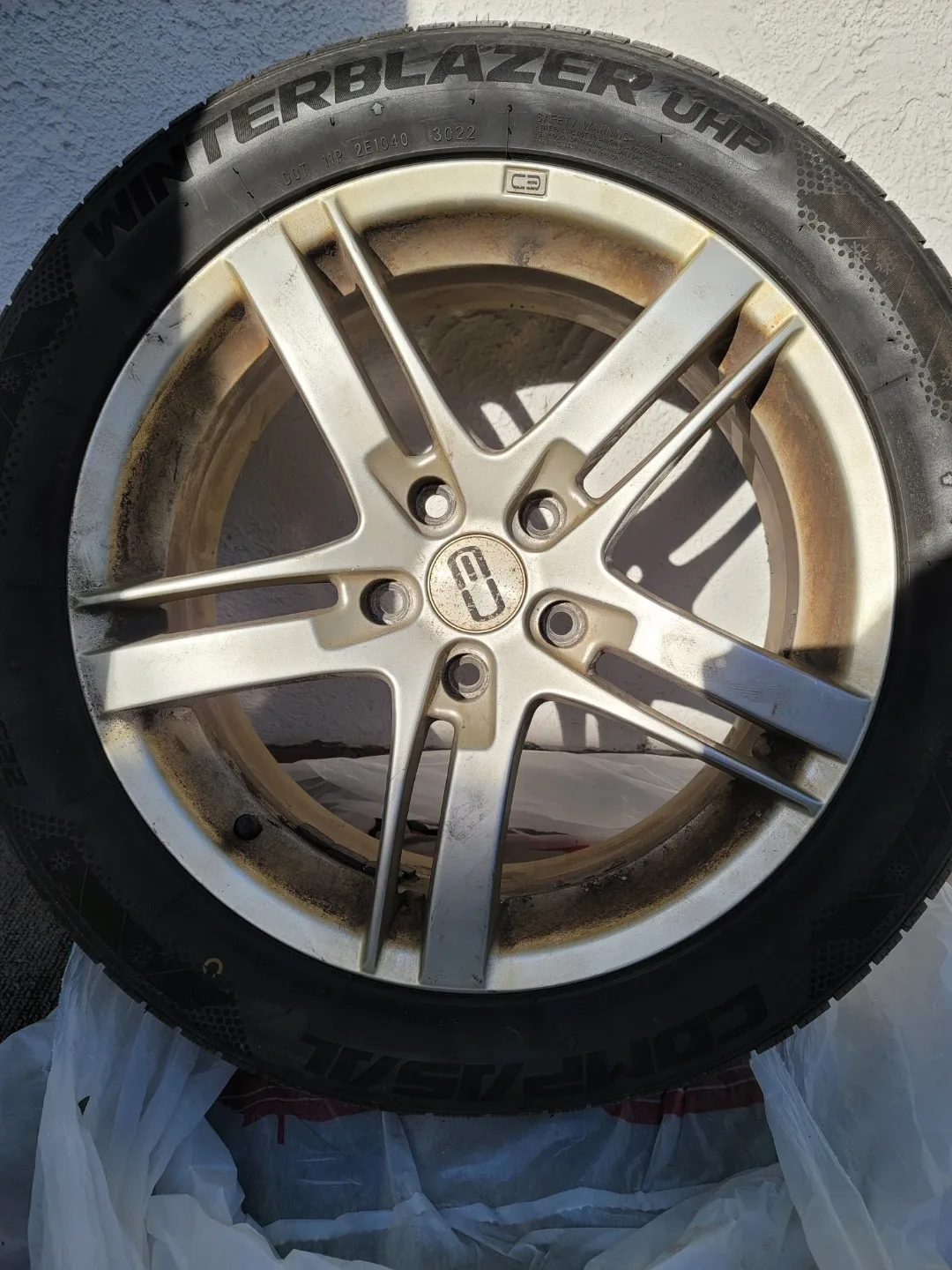 Winterblazer Compasal 225/60R17 Winter Tire