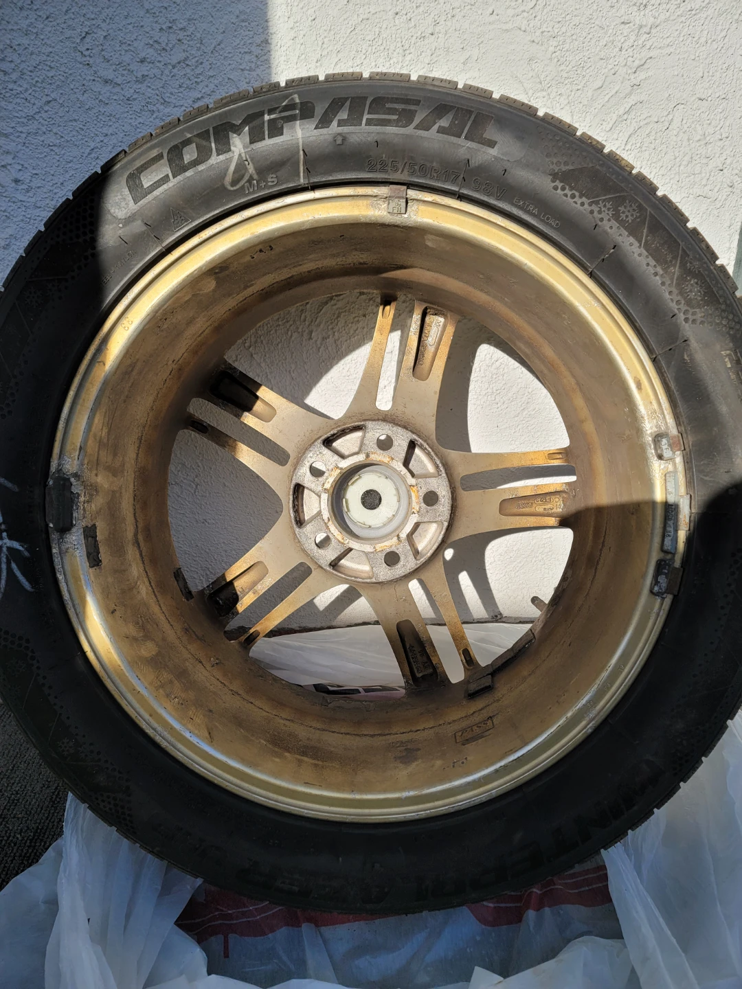 Winterblazer Compasal 225/60R17 Winter Tire - photo 2