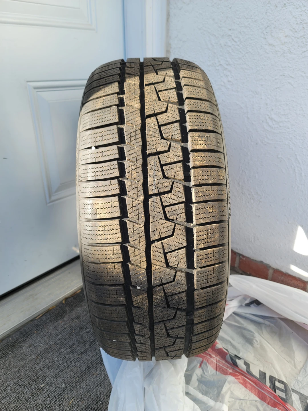 Winterblazer Compasal 225/60R17 Winter Tire - photo 3