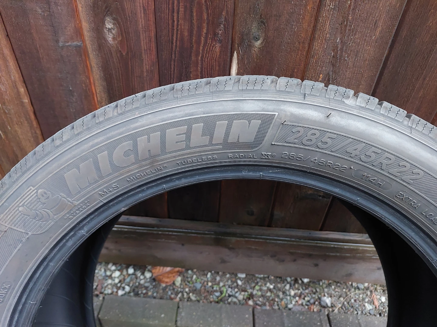 Michelin Defender - 285/45/22