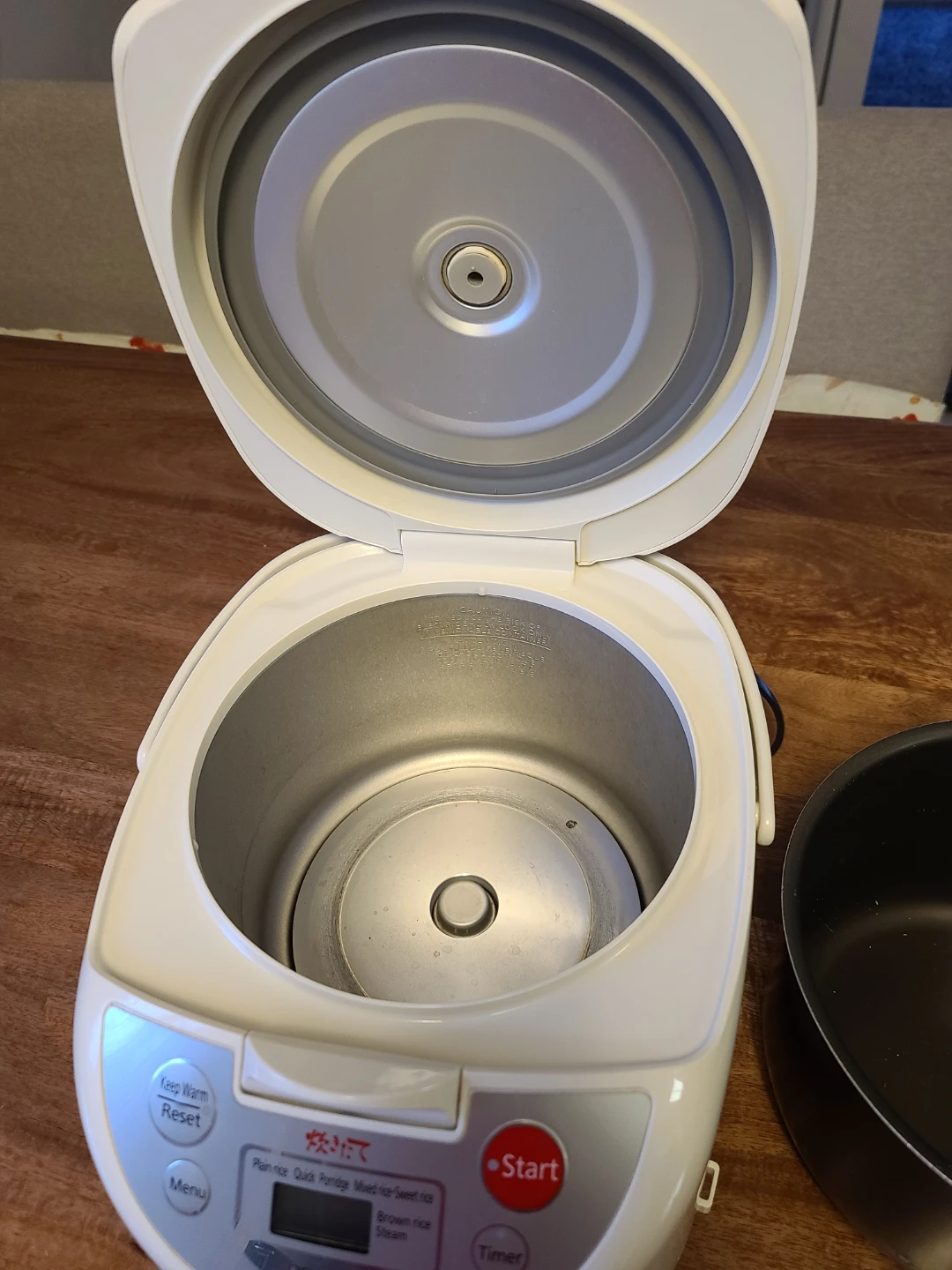 Tiger JBA Rice Cooker - photo 4