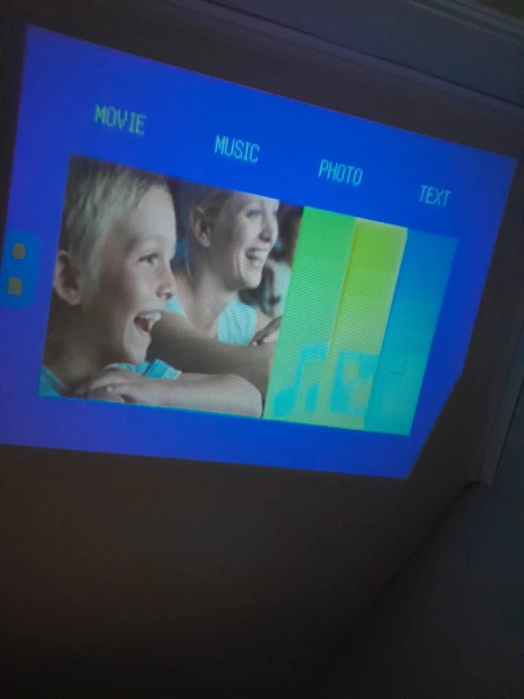LED Projector - Cost-Efficient & High Resolution - photo 2