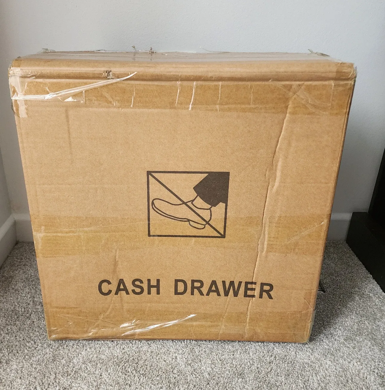 Cash Drawer - Brand New in Box image indicator(2)