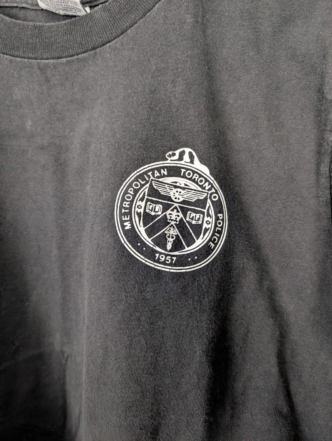 Metropolitan Toronto Police Black T-Shirt (Size M)