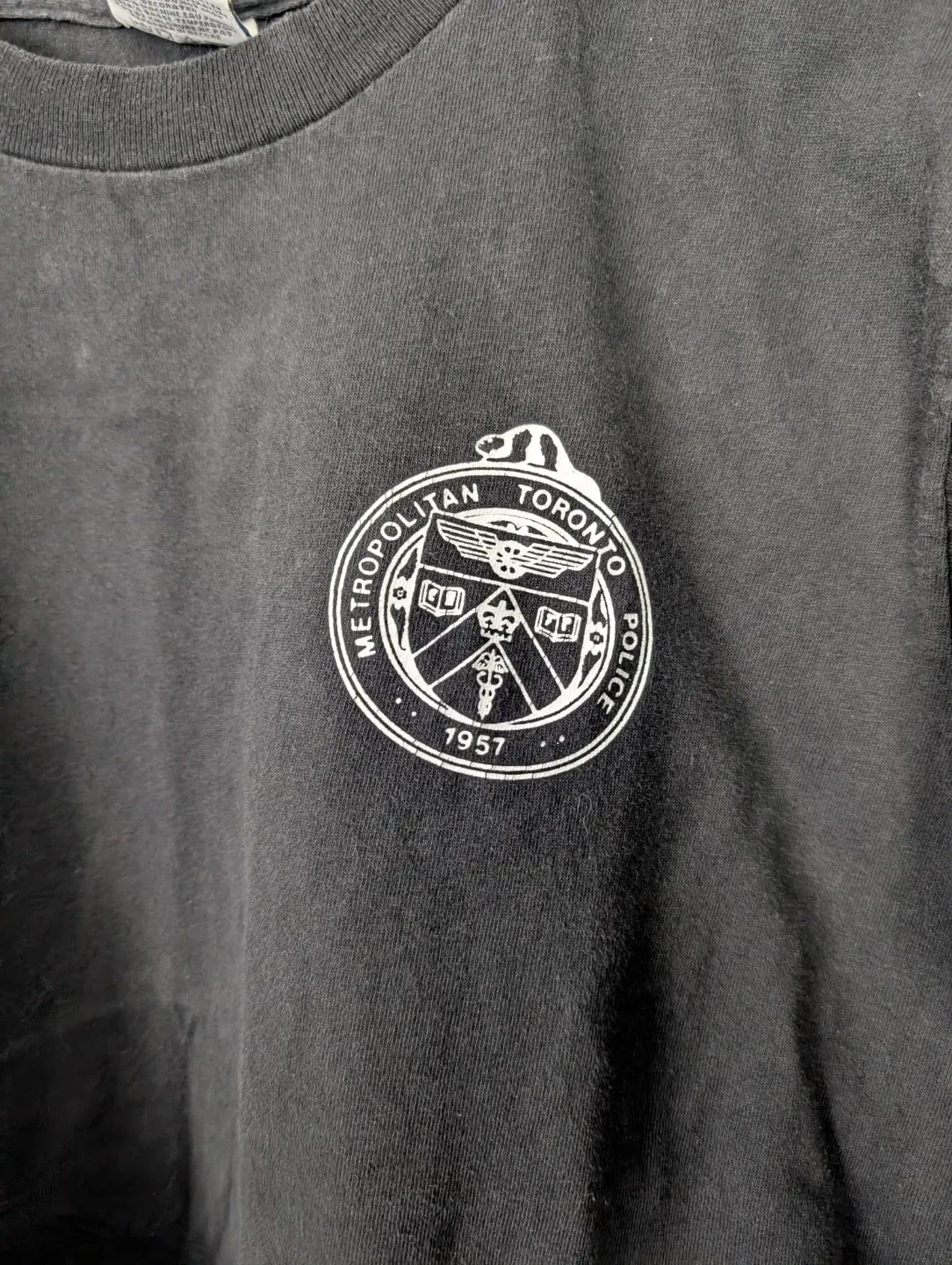 Metropolitan Toronto Police Black T-Shirt (Size M)
